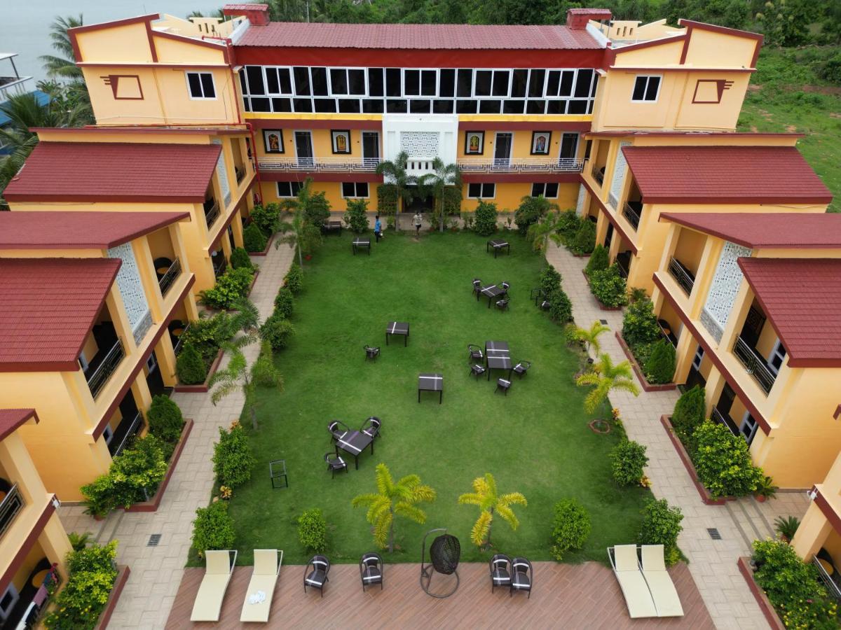 Chatrapur Tampara Resort מראה חיצוני תמונה